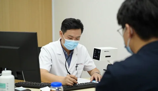 慢病管理中的性能优化如何影响方案选型